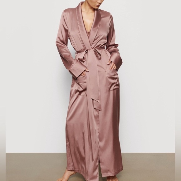 SKIMS - Long Robe (95% silk) 🎀 - Picture 3 of 11
